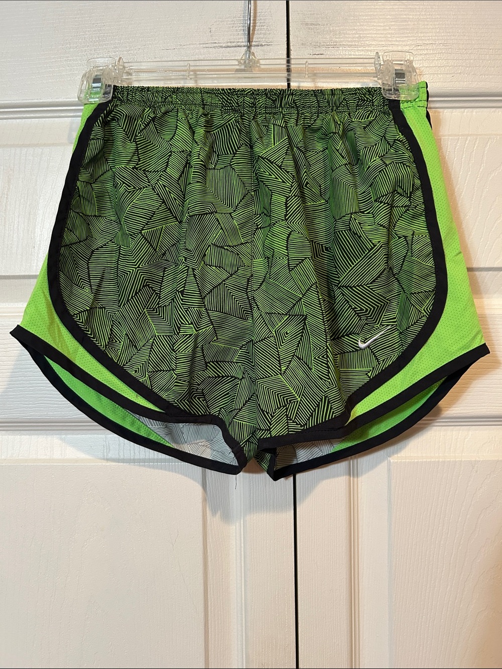 Nike Women’s XS - Neon Green Dri-FIT, Patterned Athletic Shorts w/Black Trim